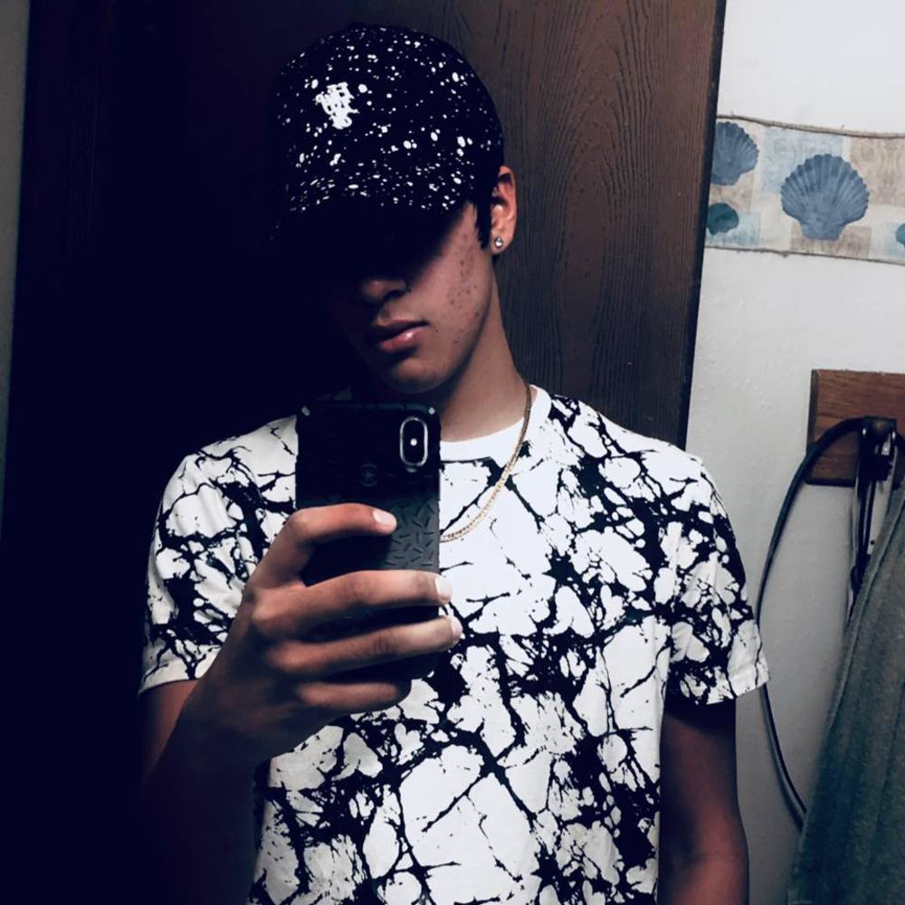 Meet your Posher, Loren